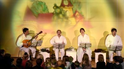 Image Teatar Poco Loco - Priča mi se priča: CAREVO NOVO RUHO