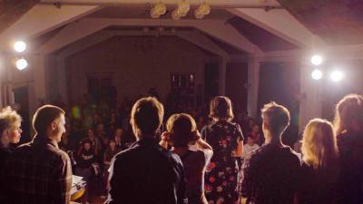 Image RADIO VOĆARSKA : HOERSPIEL: mala igra za slušanje (i gledanje)