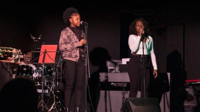 Image PETKOM PRIJE PONOĆI - Scena Piano: Florette, Maku i Maro Market